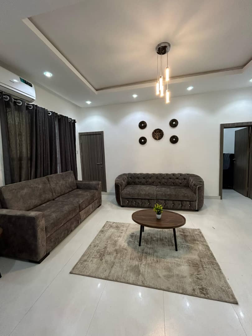 1 bedroom apartment @ Lekki Phase 1.